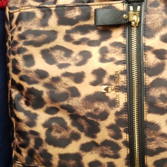 Michael Kors bagpack - Picture 2 of 7
